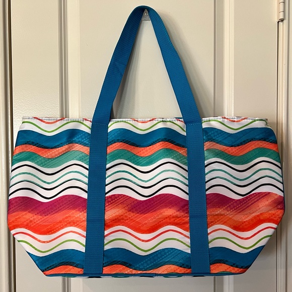 CHICOS Big bag-tote Multicolor- Travel bag NWOT - Picture 3 of 8